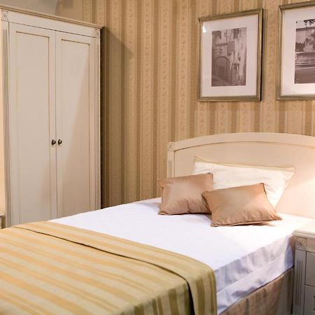 Hotel Kasyno Jarocin Oda fotoğraf
