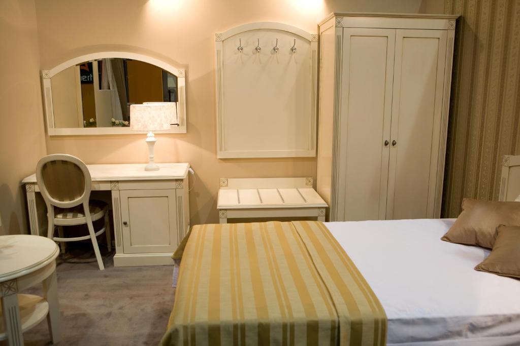 Hotel Kasyno Jarocin Oda fotoğraf