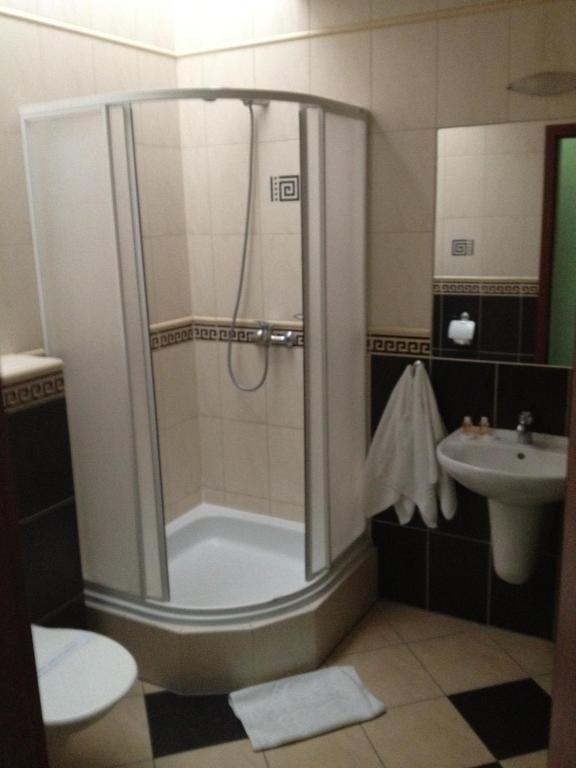 Hotel Kasyno Jarocin Oda fotoğraf